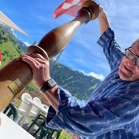 Ein Fuer Dich Alleine! Haselmaetteli